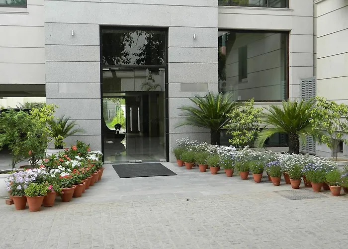 76 Friends Colony Bed & Breakfast New Delhi